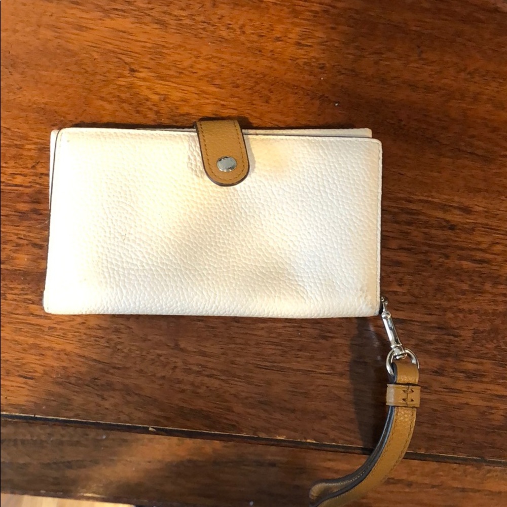 coach white wristlet wallet